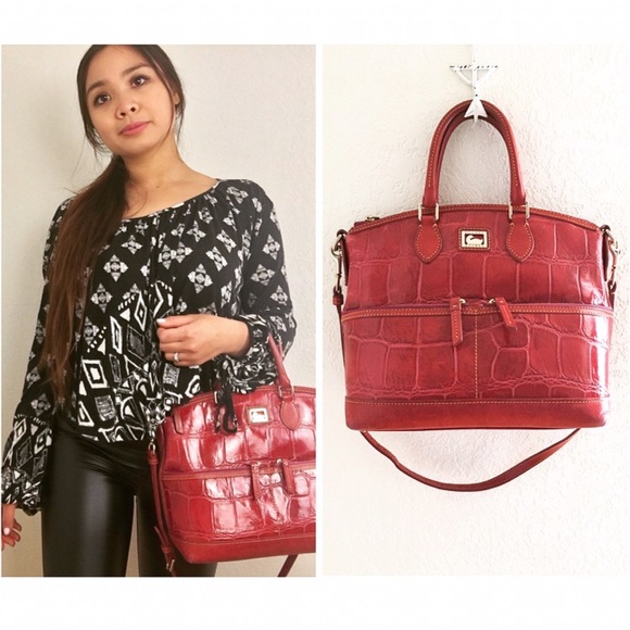 Dooney & Bourke Handbags - Dooney & Bourke Vintage | Leather Croc Satchel 🌺